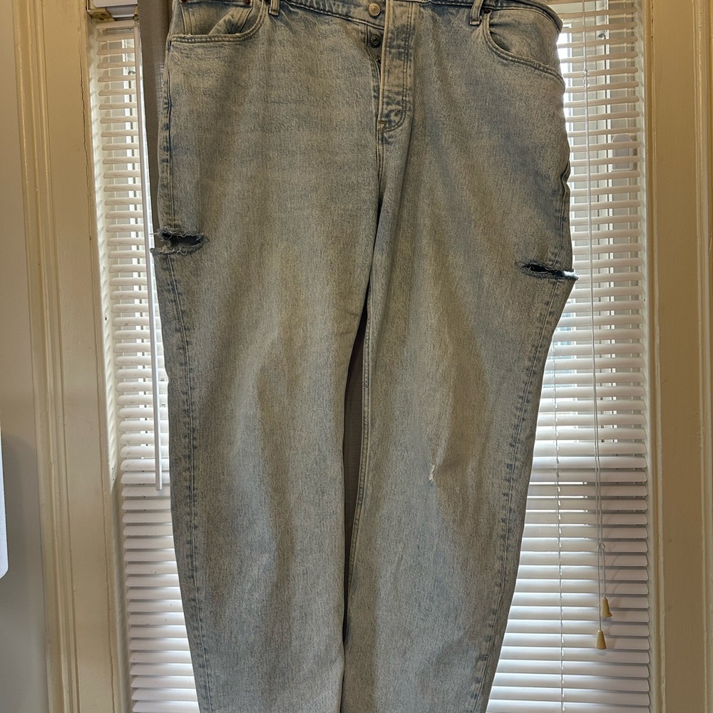 Abercrombie The Dad High Rise Jeans